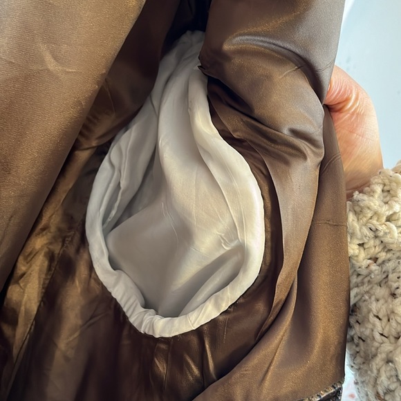 Embassy Row Jacket - Picture 12 of 14